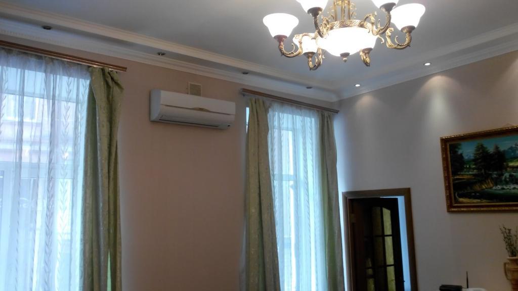 Central Apartments Киев Экстерьер фото